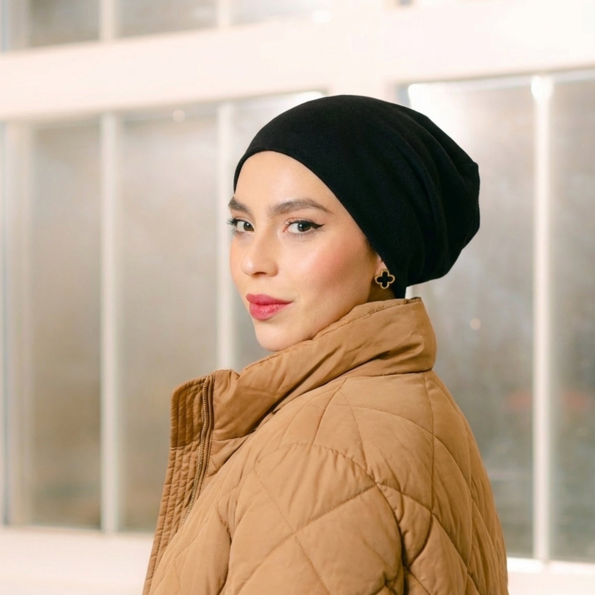 RRby 6Q-Beanie Black